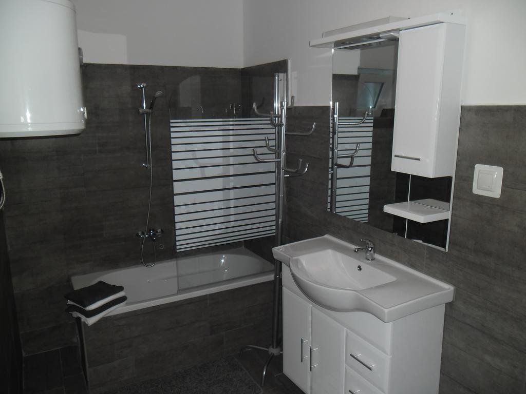 Rooms & Apartments Marinero Betina (Sibenik-Knin) Quarto foto