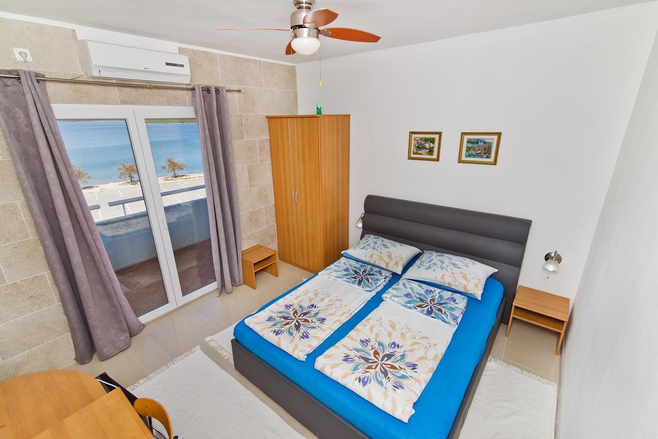 Rooms & Apartments Marinero Betina (Sibenik-Knin) Exterior foto